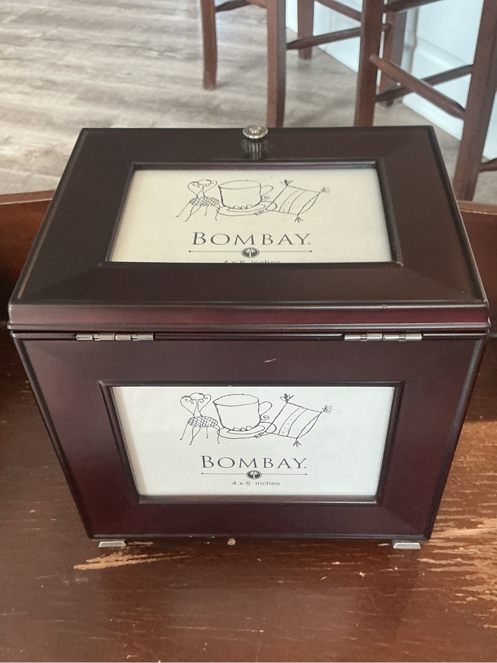 Vintage 90’s Bombay Dark Brown Wooden Photo Keepsake Box 4x6